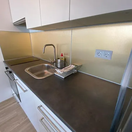 Apartment Zold Ido Apartman