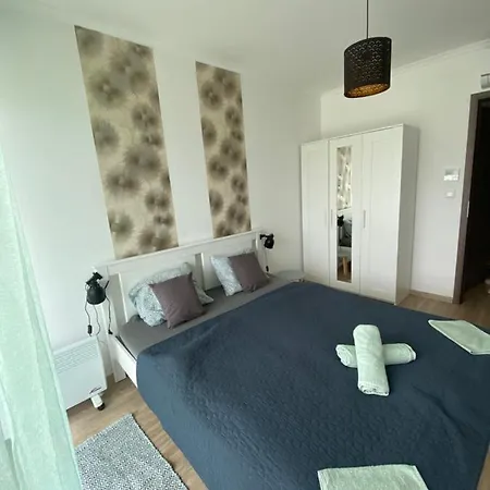 Zold Ido Apartman Apartment
