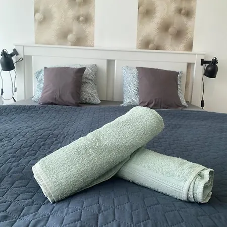 Zold Ido Apartman Apartment *