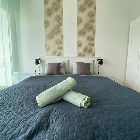 Zold Ido Apartman Apartment Siofok